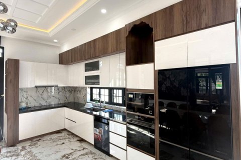 5 bedrooms Villa in Nha Trang, No. 27795 7