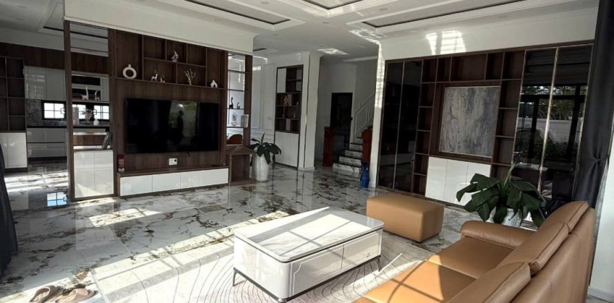 5 bedrooms Villa in Nha Trang, No. 27795