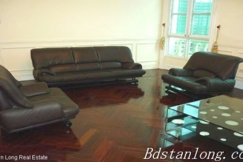 Квартира с 3 спальнями в Намтыльем, Ханой ,  № 8475