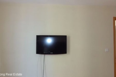 2 bedrooms Apartment in Dong Da, Ha Noi, No. 8068 9