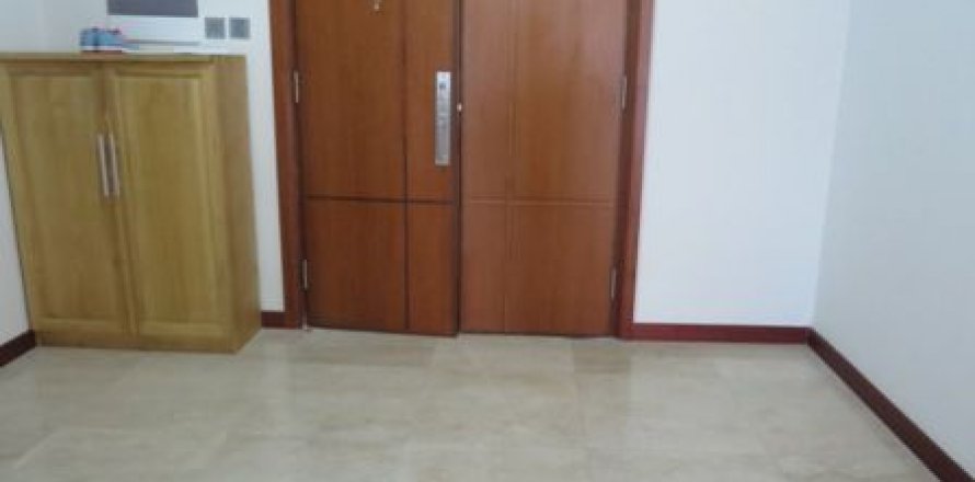 Квартира с 3 спальнями в Тэйхо, Ханой , № 8070