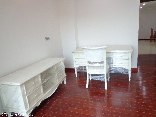 3 bedrooms Apartment in Tay Ho, Ha Noi, Vietnam No. 7437