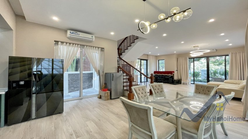 4 bedrooms Villa in Ha Noi, Vietnam No. 19038