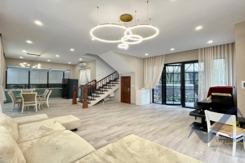 4 bedrooms Villa in Ha Noi, No. 19038