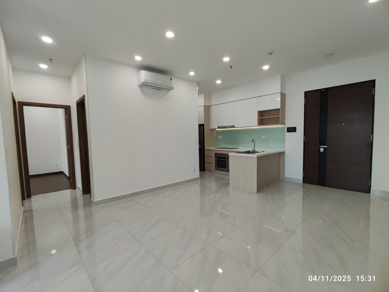2 bedrooms Shop in District 7, Ho Chi Minh, Vietnam No. 29947