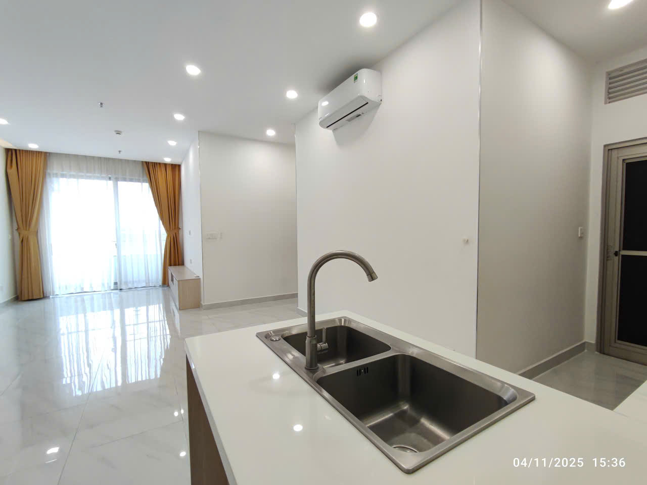 2 bedrooms Shop in District 7, Ho Chi Minh, Vietnam No. 29947