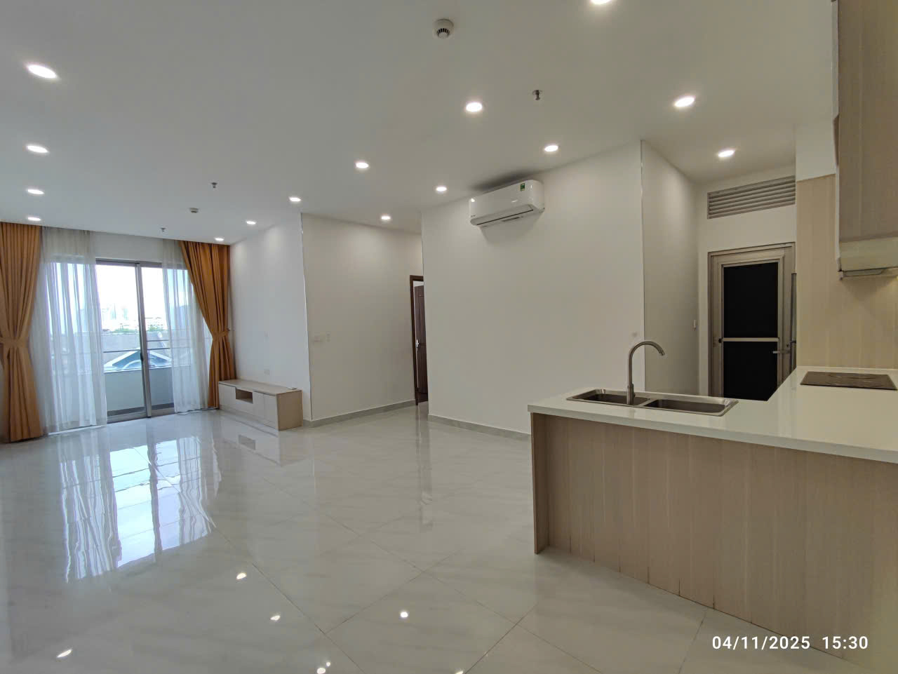 2 bedrooms Shop in District 7, Ho Chi Minh, Vietnam No. 29946