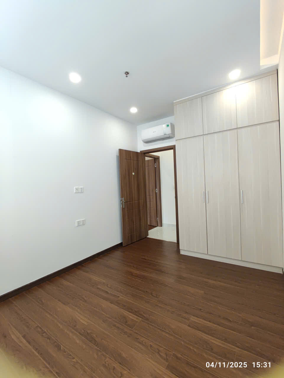 2 bedrooms Shop in District 7, Ho Chi Minh, Vietnam No. 29946