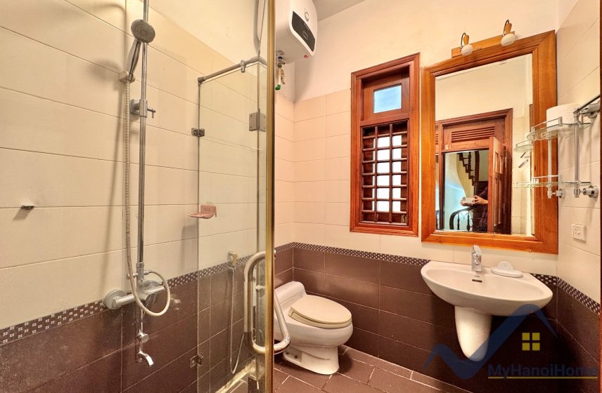 5 bedrooms Villa in Tay Ho, Ha Noi, Vietnam No. 26378