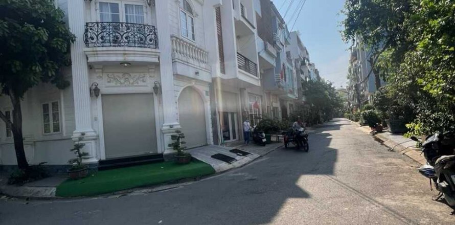 Studio Villa in District 7, Ho Chi Minh, No. 24417