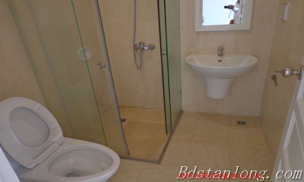Квартира с 4 спальнями в Тэйхо, Ханой, Вьетнам № 7806