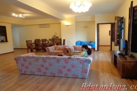 Квартира с 4 спальнями в Тэйхо, Ханой , № 7809 2