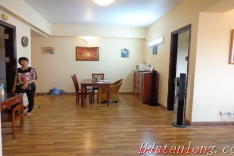 Квартира с 4 спальнями в Тэйхо, Ханой , № 7807