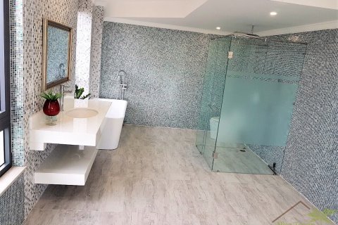 2 bedrooms Villa in Nha Trang, No. 28648 8