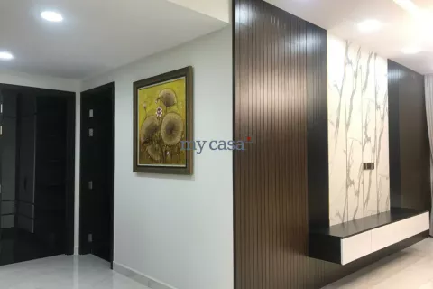 Квартира с 4 спальнями в Тхудык, Хошимин , № 12048 3