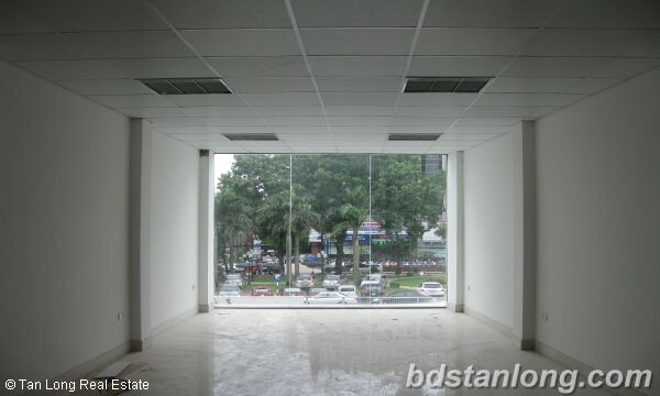 400m2 Office in Dong Da, Ha Noi, Vietnam No. 7273