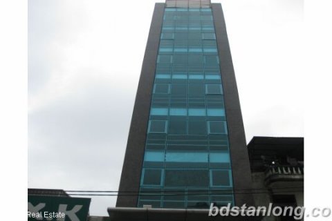 Офис 696м2 в Донгда, Ханой ,  № 7277
