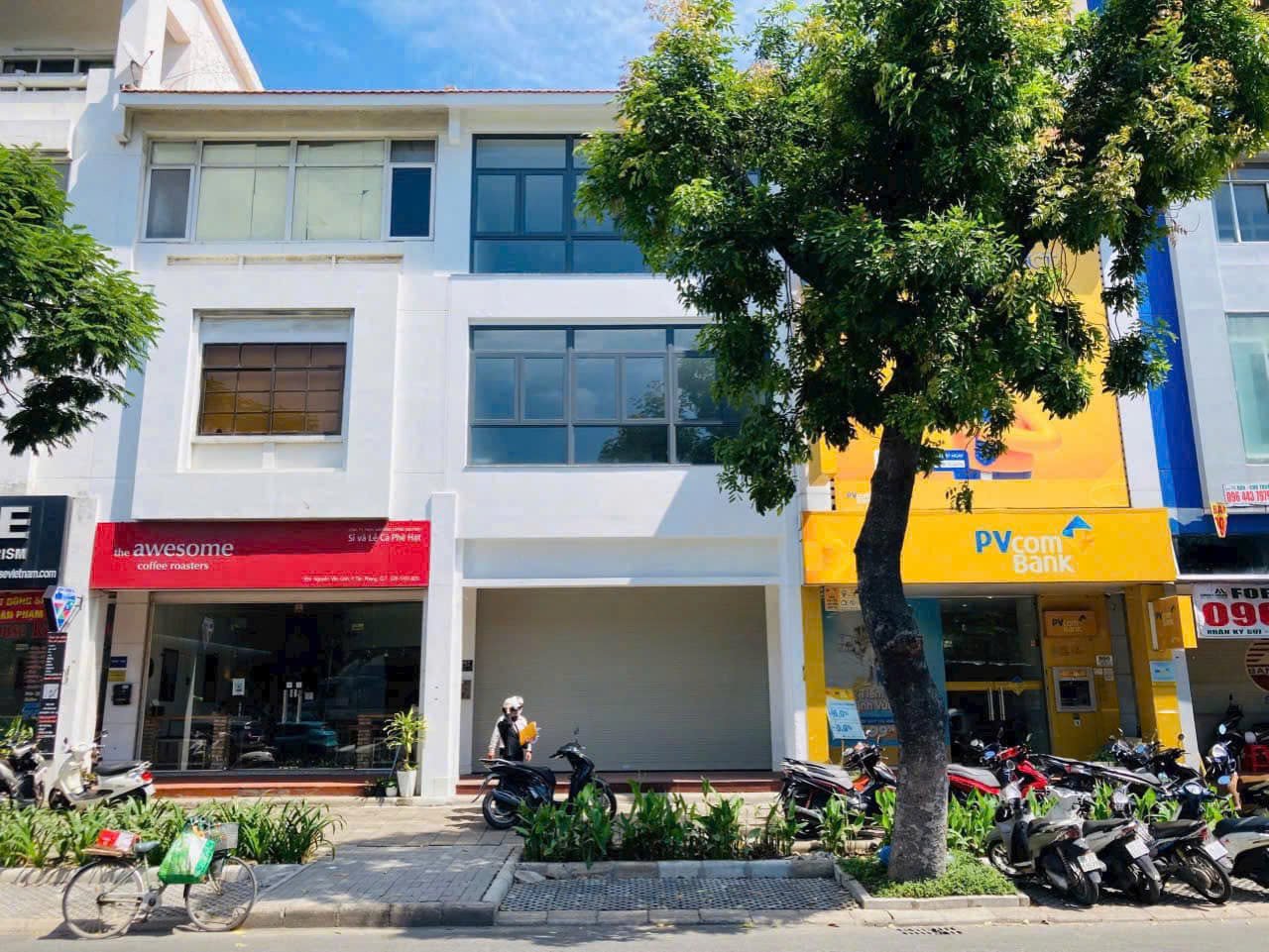 Shop in District 7, Ho Chi Minh, Vietnam No. 29955