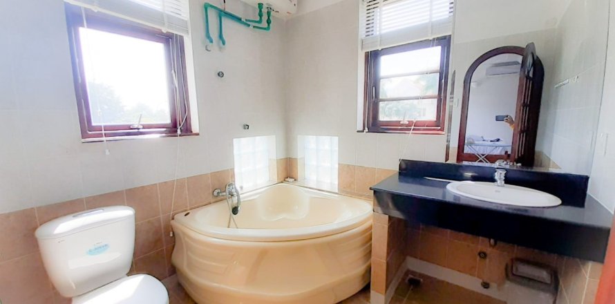 5 bedrooms Villa in Nha Trang,  No. 28708