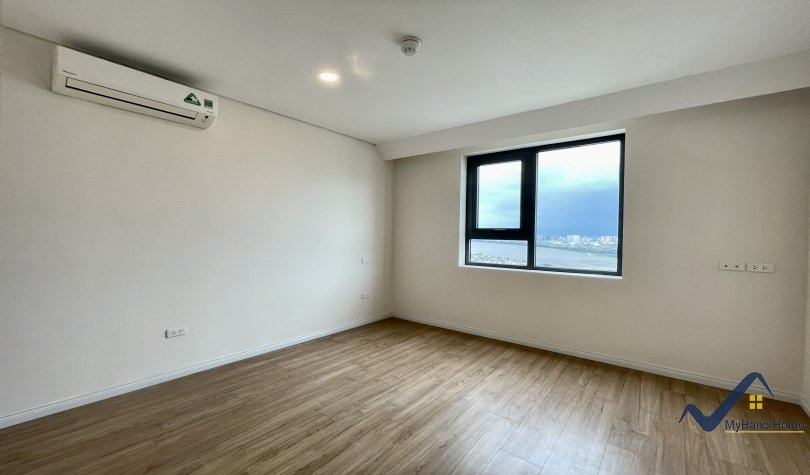 3 bedrooms Apartment in Long Bien, Ha Noi, Vietnam No. 20381