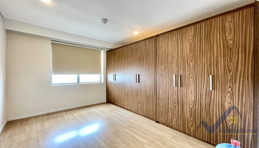 Квартира с 2 спальнями в Лонгбьен, Ханой, Вьетнам № 20380
