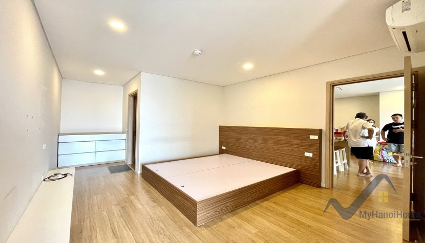Квартира с 2 спальнями в Лонгбьен, Ханой, Вьетнам № 20380