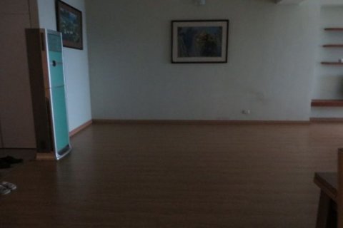 Квартира с 3 спальнями в Тэйхо, Ханой , № 6285 3
