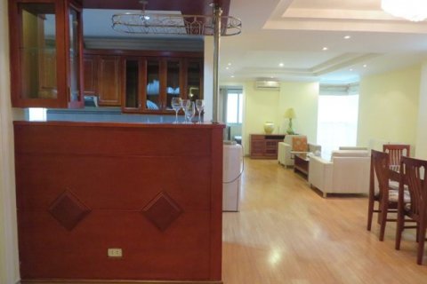 3 bedrooms Apartment in Tay Ho, Ha Noi, No. 6290 7