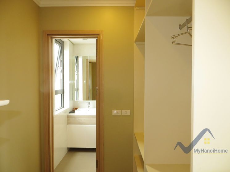 3 bedrooms Apartment in Long Bien, Ha Noi, Vietnam No. 19291