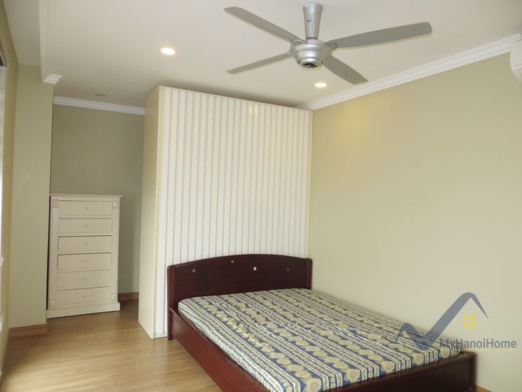 3 bedrooms Apartment in Long Bien, Ha Noi, Vietnam No. 19291