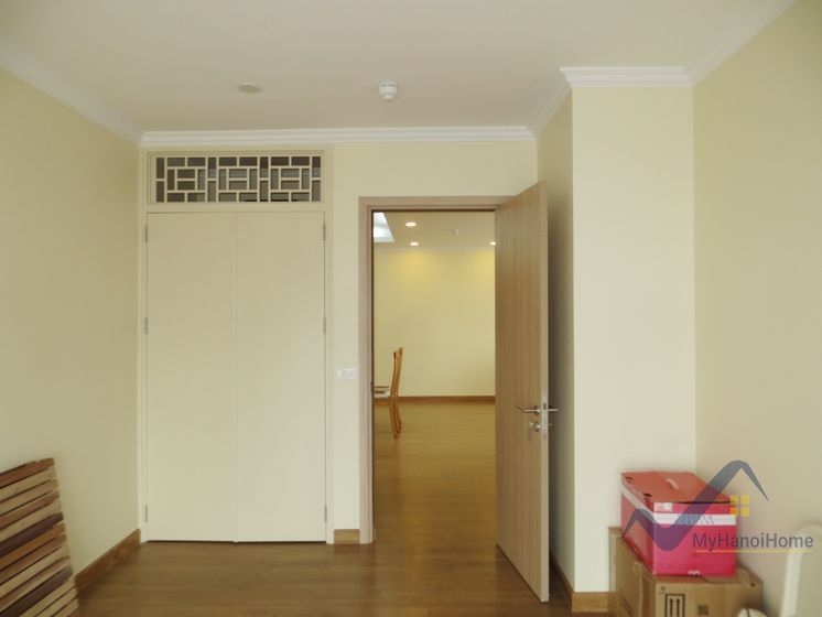 3 bedrooms Apartment in Long Bien, Ha Noi, Vietnam No. 19291