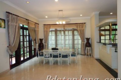 4 bedrooms Villa in Tay Ho, Ha Noi, No. 7945 8