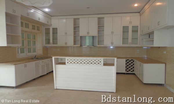 Дом с 4 спальнями в Бактыльем, Ханой, Вьетнам № 8053