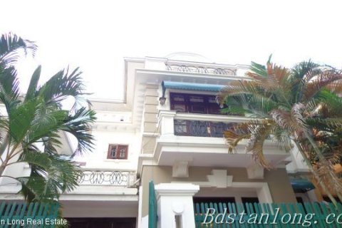 4 bedrooms Apartment in Bac Tu Liem, Ha Noi,  No. 8050