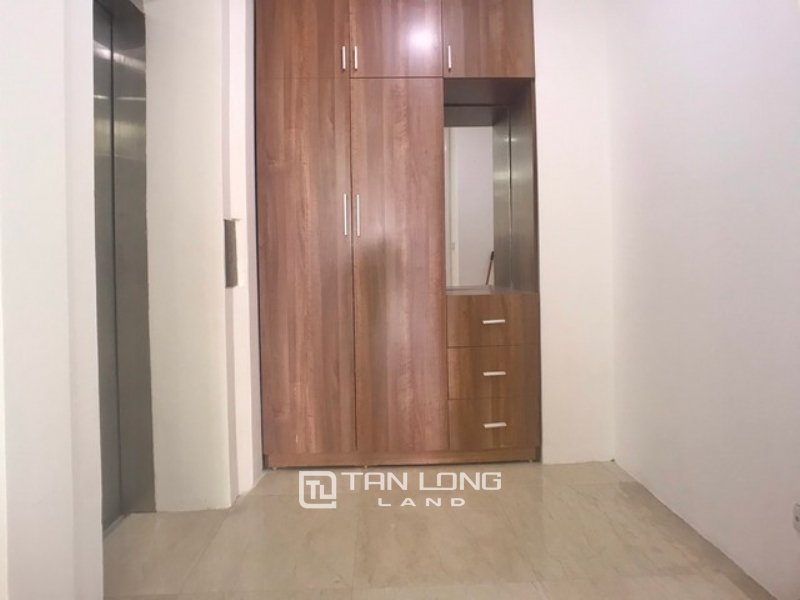 3 bedrooms Apartment in Tay Ho, Ha Noi, Vietnam No. 2444