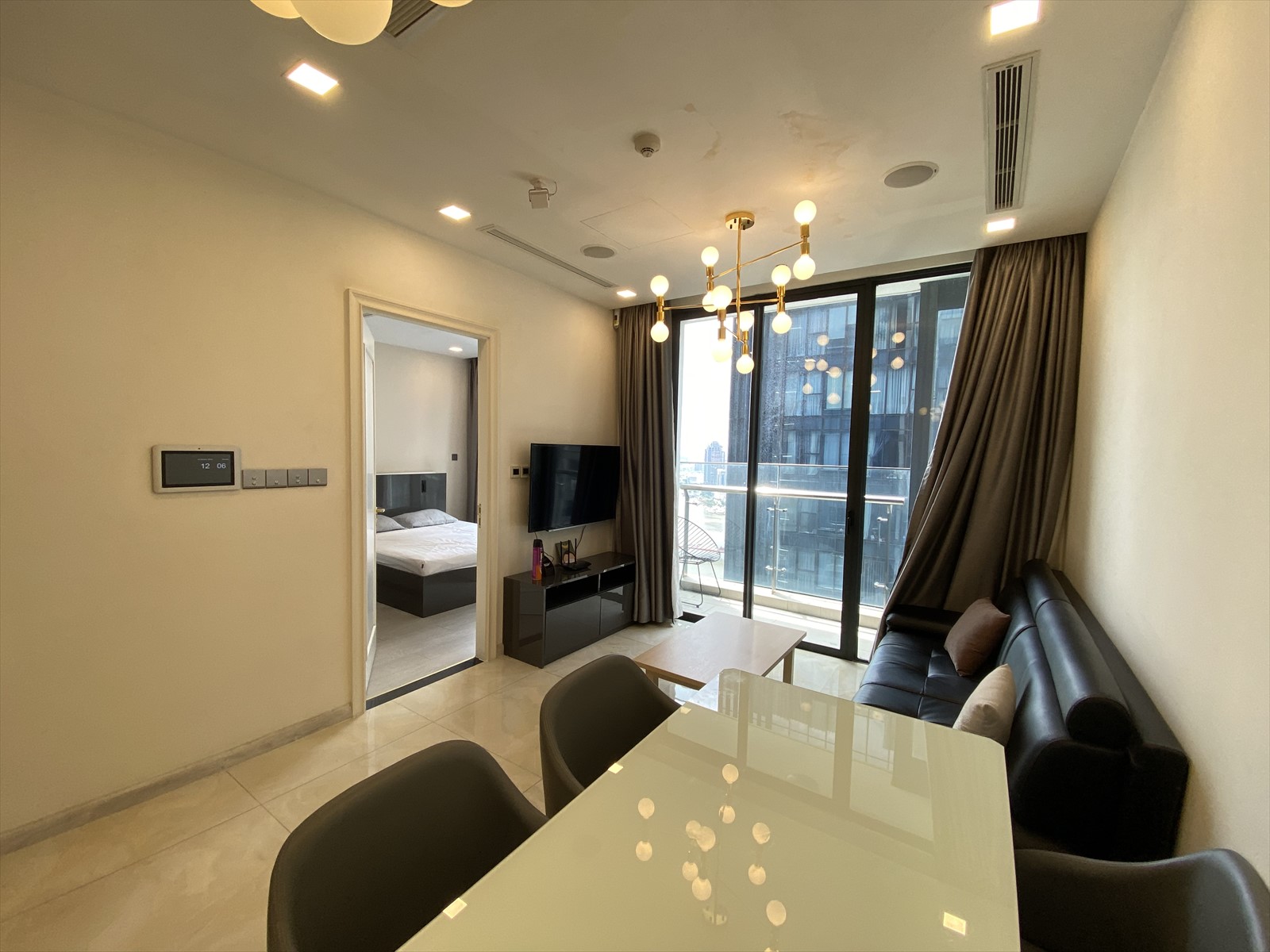2 bedrooms Condo in District 1, Ho Chi Minh, Vietnam No. 25912