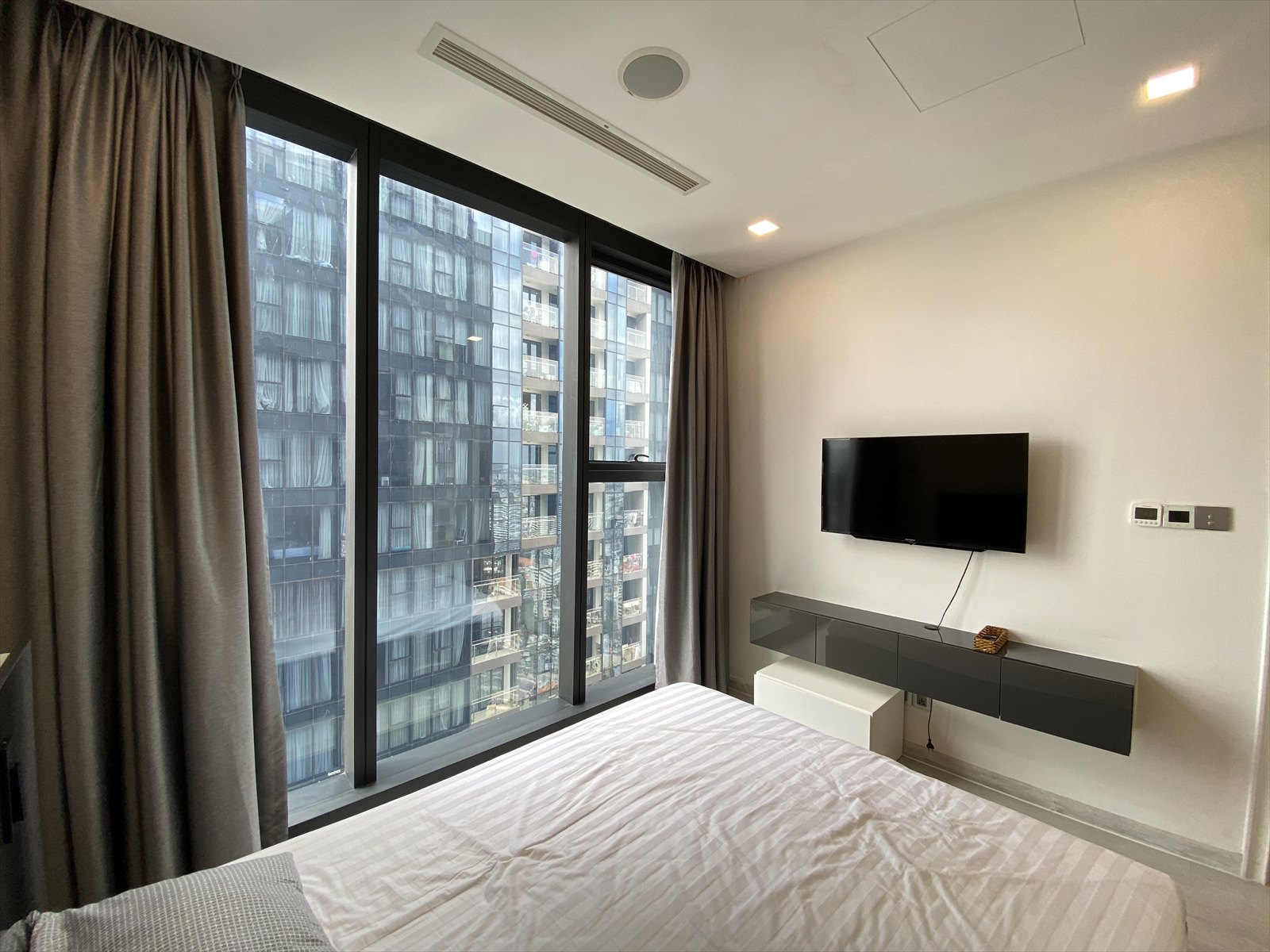 2 bedrooms Condo in District 1, Ho Chi Minh, Vietnam No. 25912