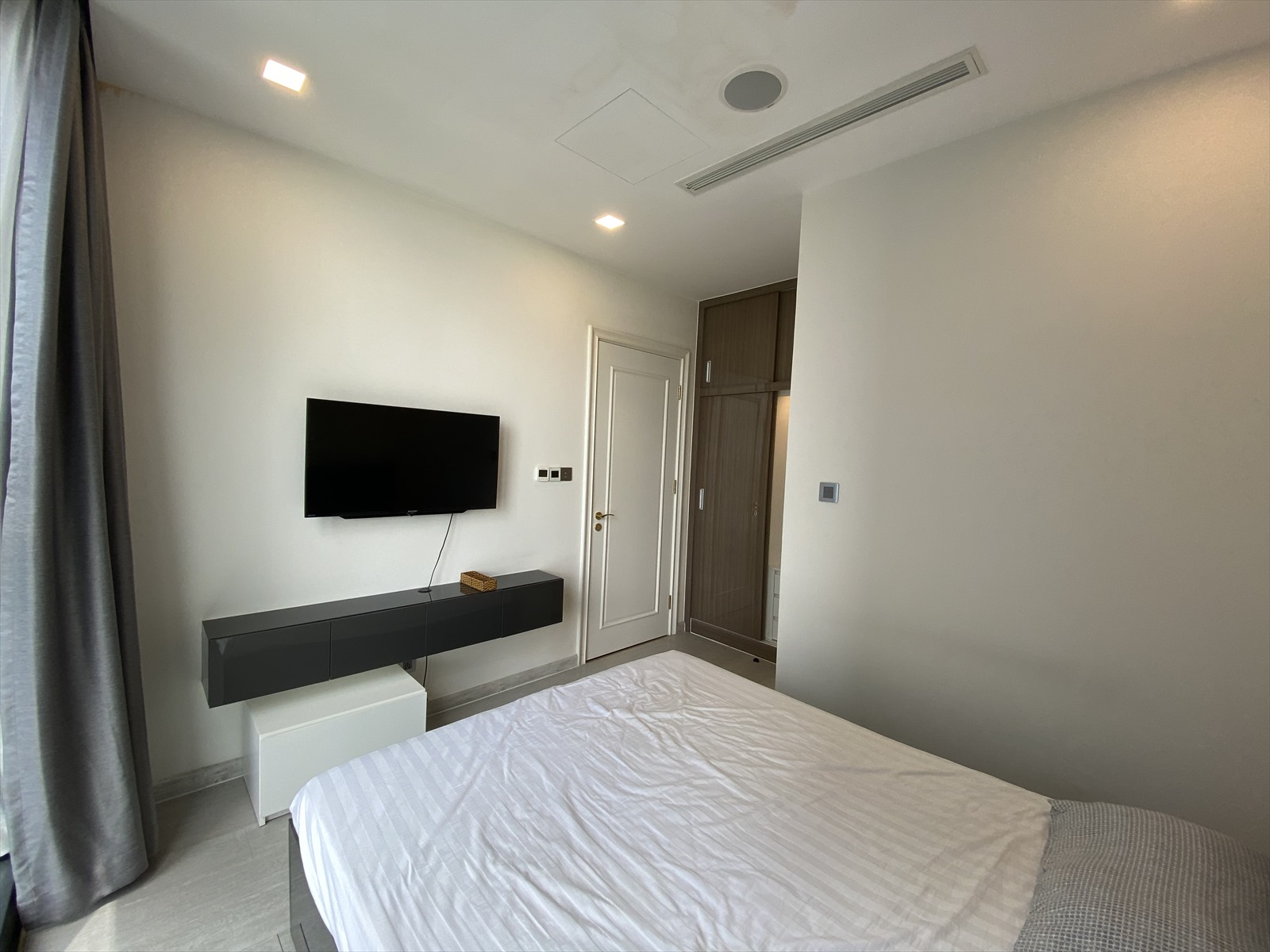 2 bedrooms Condo in District 1, Ho Chi Minh, Vietnam No. 25912