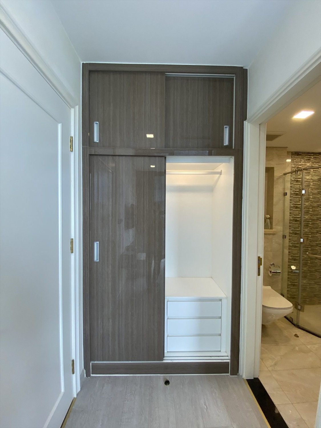 2 bedrooms Condo in District 1, Ho Chi Minh, Vietnam No. 25912