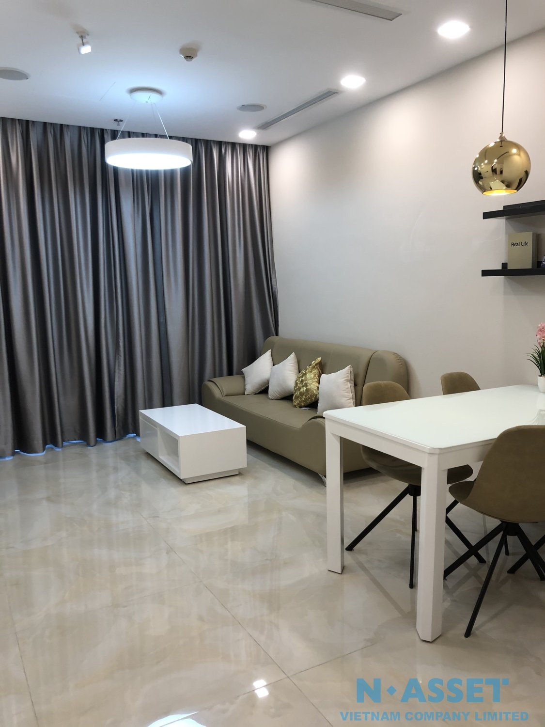 2 bedrooms Condo in District 1, Ho Chi Minh, Vietnam No. 25911