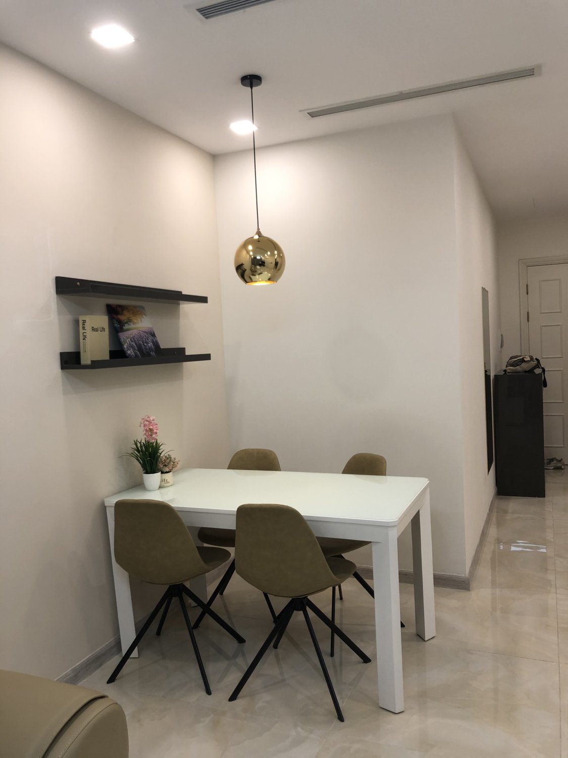 2 bedrooms Condo in District 1, Ho Chi Minh, Vietnam No. 25911