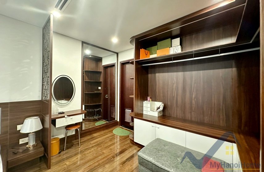 3 bedrooms Apartment in Tay Ho, Ha Noi, Vietnam No. 26431