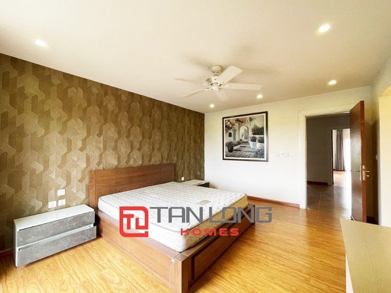 3 bedrooms Villa in Long Bien, Ha Noi, Vietnam No. 2196