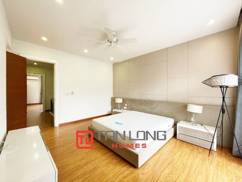 3 bedrooms Villa in Long Bien, Ha Noi, Vietnam No. 2196