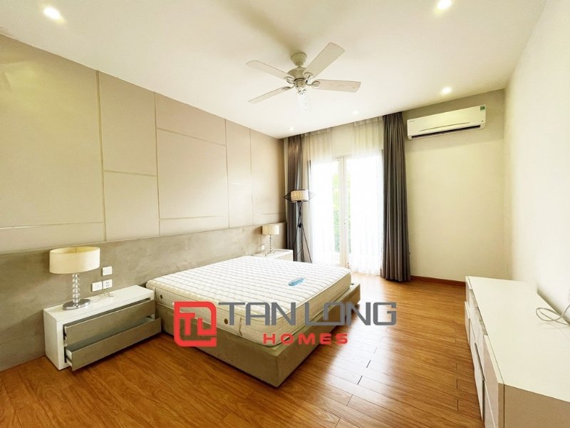 3 bedrooms Villa in Long Bien, Ha Noi, Vietnam No. 2196