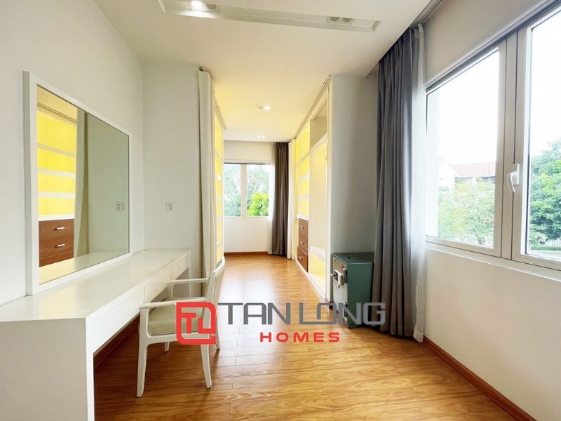 3 bedrooms Villa in Long Bien, Ha Noi, Vietnam No. 2196