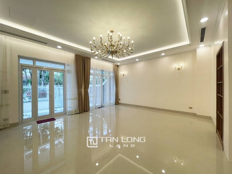 4 bedrooms Villa in Tay Ho, Ha Noi, Vietnam No. 2195