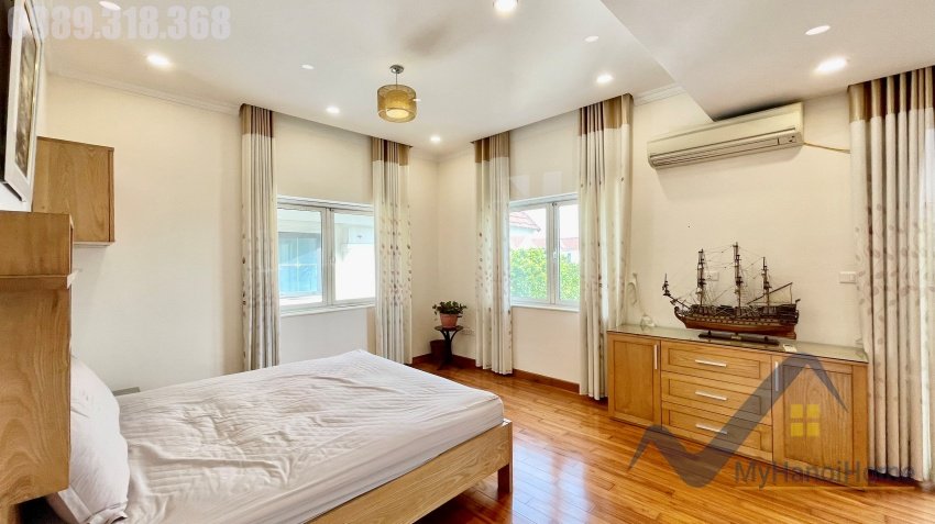 4 bedrooms Villa in Long Bien, Ha Noi, Vietnam No. 19439