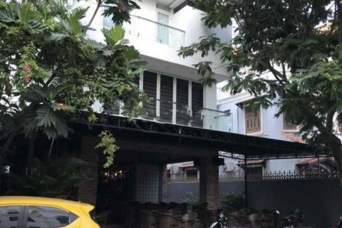 Studio Villa in District 7, Ho Chi Minh,  No. 20617