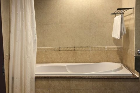 3 bedrooms Apartment in Tay Ho, Ha Noi, No. 18261 8